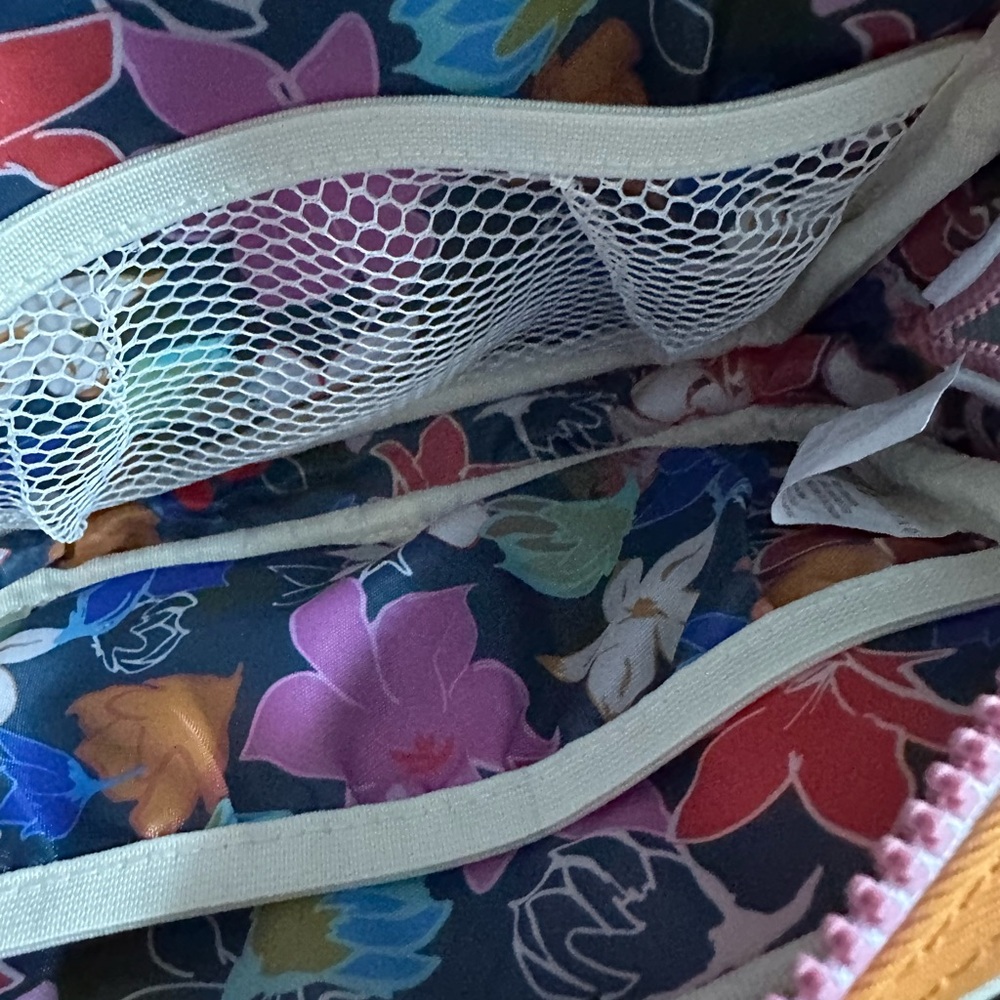 Thread Crossbody / Fanny Bag - Picture 5 of 5